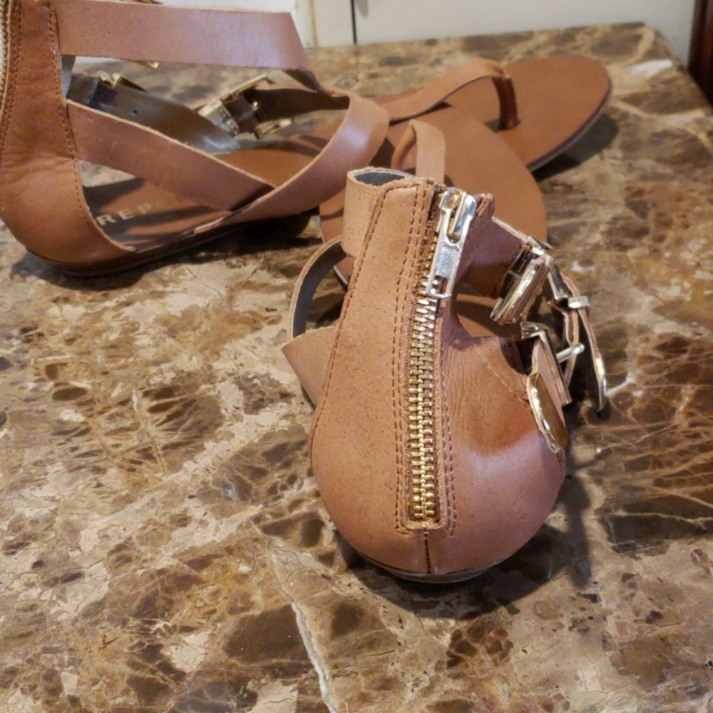 Sandals - Picture 5 of 7